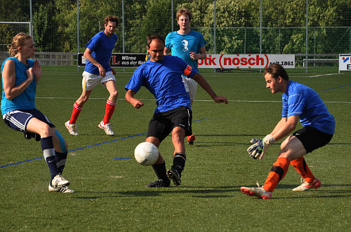 'easy kick schütt' at the husemann-cup 2013